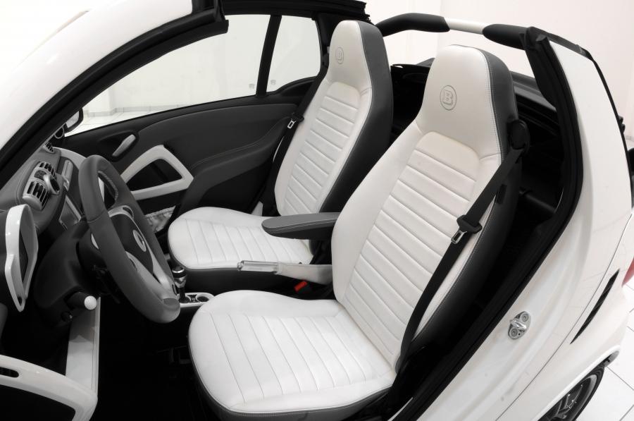 Интерьер Smart ForTwo Tailor Made by Brabus 2010 года  (фото 9 из 52)
